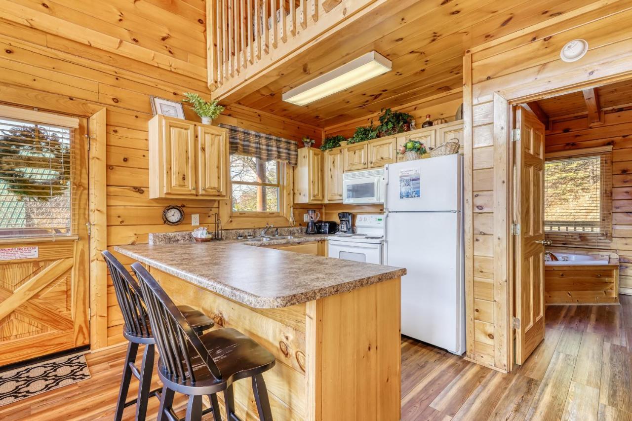 Hunters Hideaway Villa Pigeon Forge Exterior photo
