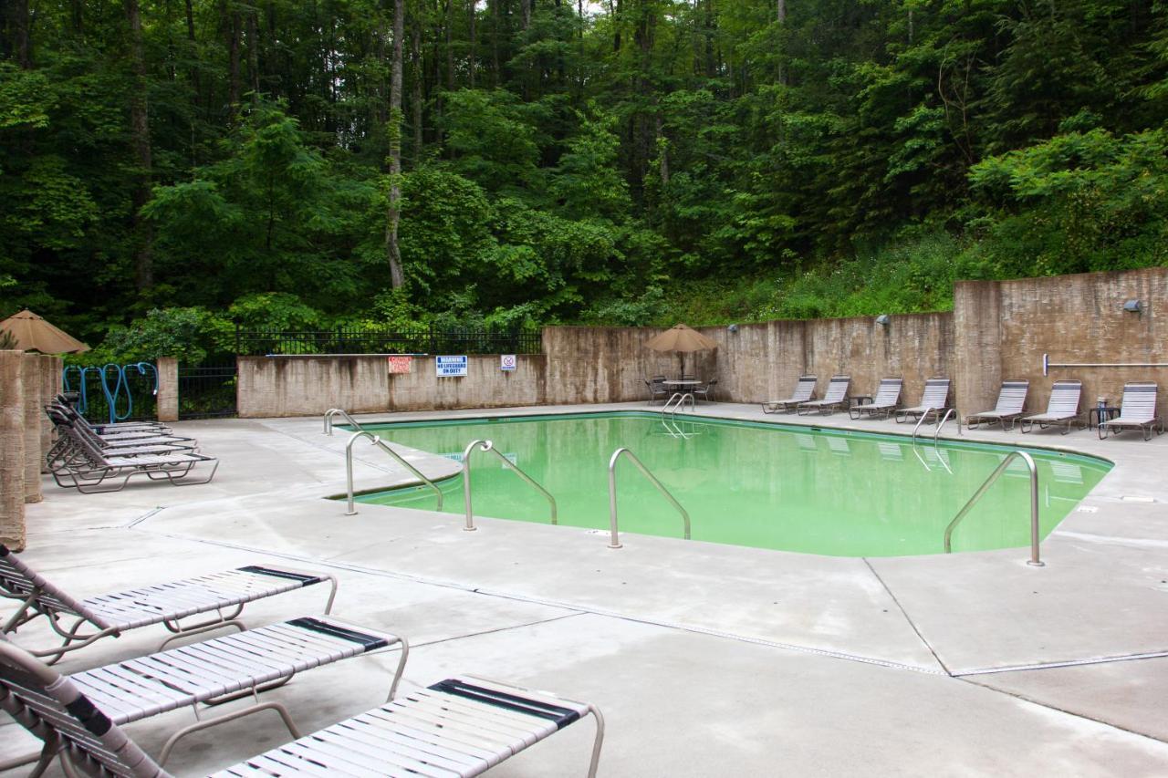 Hunters Hideaway Villa Pigeon Forge Exterior photo